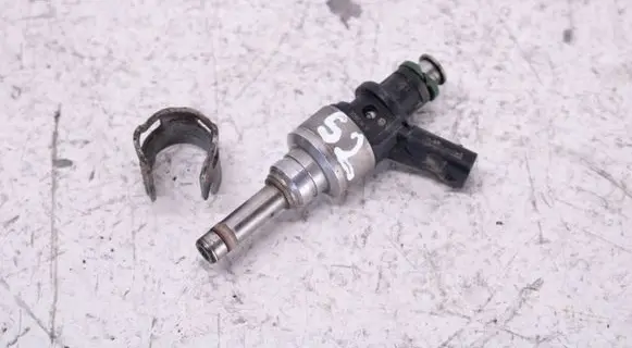 Audi Q5 SQ5 Fuel injector 06E036P 104390520