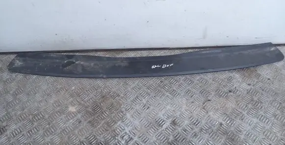 Opel Vectra C Rear bumper trim bar molding 13100362 551004542 905000006