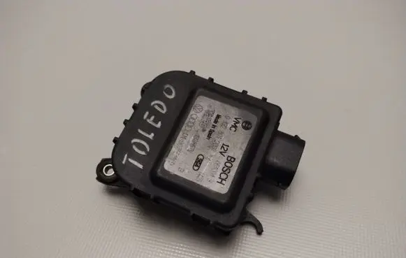 Audi A4 S4 B5 8D Intake manifold valve actuator/motor 0132801209