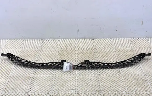 Volkswagen PASSAT B8 Front bumper mounting bracket 3G0807889