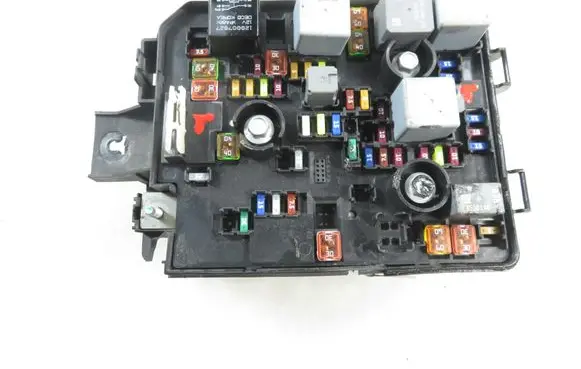Opel Mokka Fuse box set 94520912