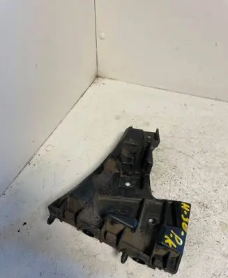 Volvo S60 Front bumper mounting bracket 31323832