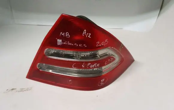 Mercedes-Benz C AMG W203 Rear/tail lights