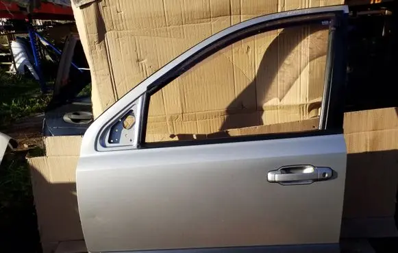 KIA Sorento Front door OEM