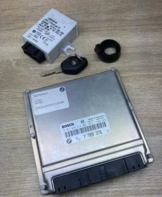 BMW 5 E39 Engine ECU kit and lock set 7789376 6905666
