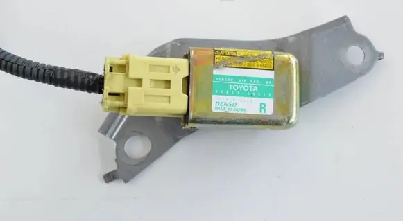 Lexus RX 330 - 350 - 400H Airbag deployment crash/impact sensor 8983348010