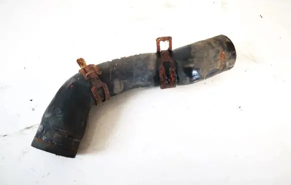 Volkswagen PASSAT B4 Engine coolant pipe/hose 357121051k