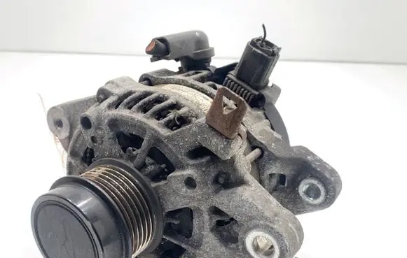 Toyota Avensis T270 Generator/alternator 270600T360