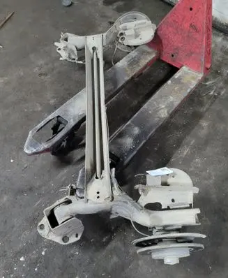 Renault Kangoo II Rear axle beam 