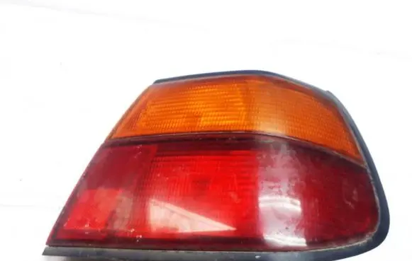 Nissan Almera Rear/tail lights