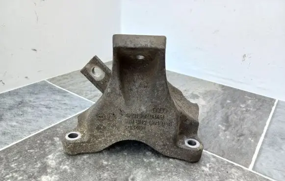 Audi A6 S6 C6 4F Engine mounting bracket 4F0199308AB