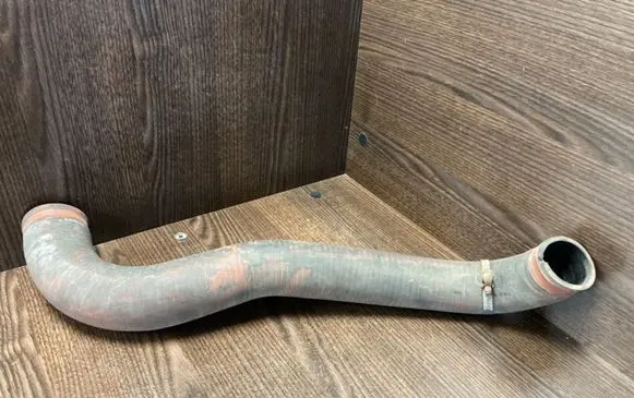 Iveco Daily 4th gen Intercooler hose/pipe 504030935