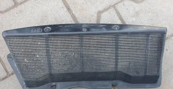 Ford Courier Air micro filter air duct channel part 8A6118D395AF