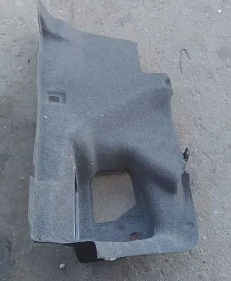 Trunk/boot side trim panel