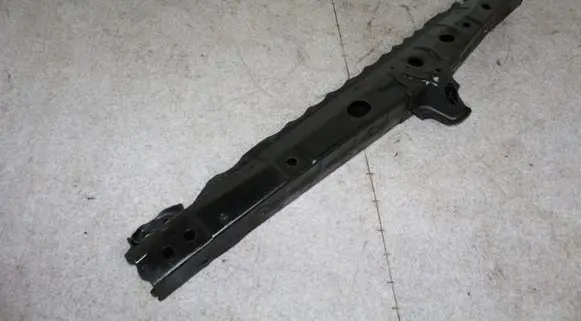 Toyota RAV 4 (XA30) Bottom radiator support slam panel 