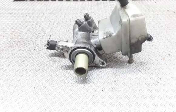 Renault Espace - Grand espace IV Master brake cylinder 8200181766A