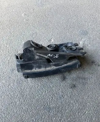 Audi A6 S6 C6 4F Front bumper mounting bracket 4F9807892