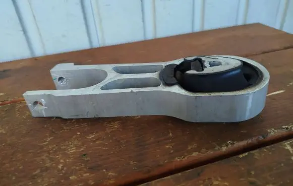 Peugeot 2008 II Engine mount bracket 9826527880