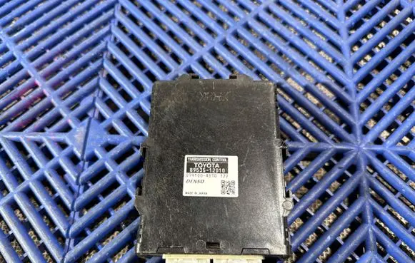 Toyota Auris E180 Gearbox control unit/module 8953512010 0791004570