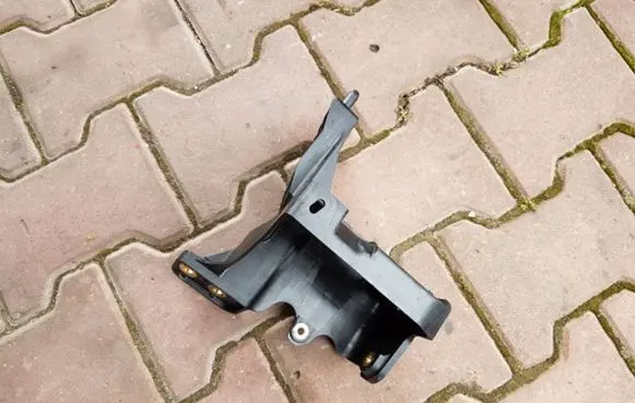 Opel Zafira C ABS pump bracket 13347074