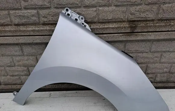 Peugeot 5008 Fender