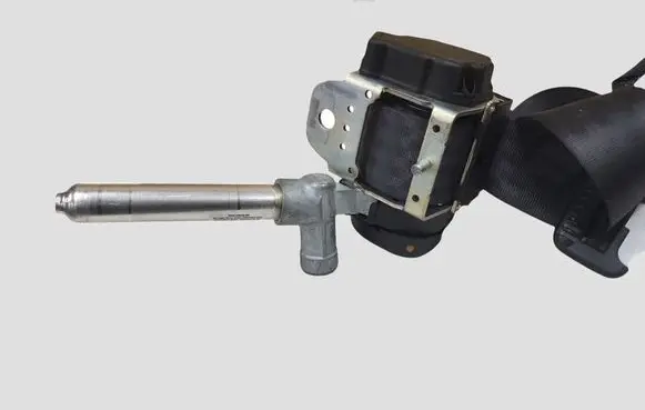 Volvo V50 Rear seatbelt 8639553 6085750R0