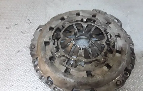Audi A4 S4 B6 8E 8H Pressure plate 124029910