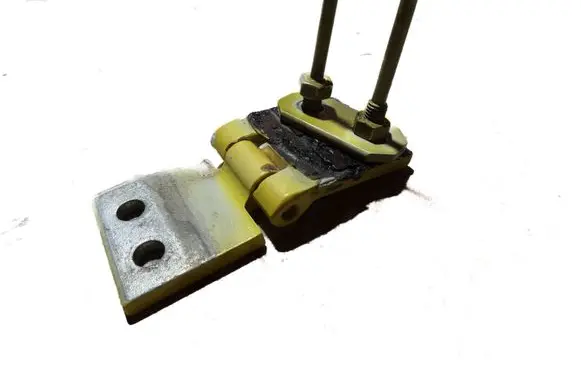 Volkswagen Transporter - Caravelle T4 Tailgate/trunk/boot hinge 701829641E