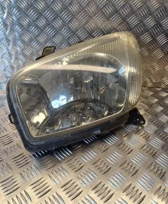 Toyota RAV 4 (XA20) Headlight/headlamp E139796