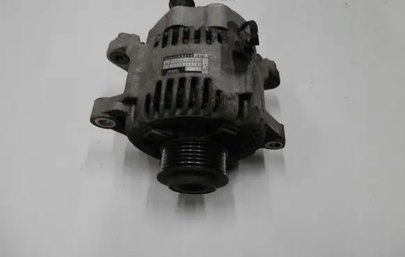 KIA Carens III Generator/alternator 3730025310OE