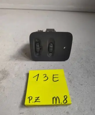 Renault Clio II Headlight level height control switch 3284792