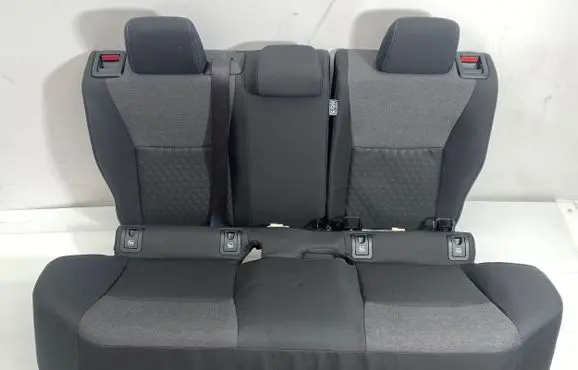 Toyota Yaris Cross Rear seat 