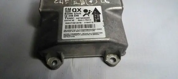 Opel Zafira B Airbag control unit/module 13246046 404745A2