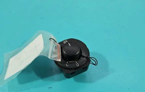 Electric window control switch