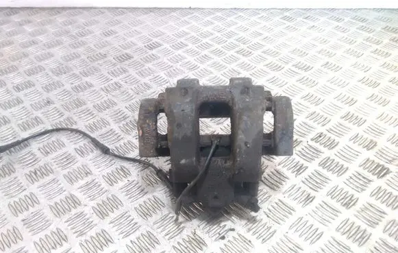 BMW 4 F32 F33 Front brake caliper