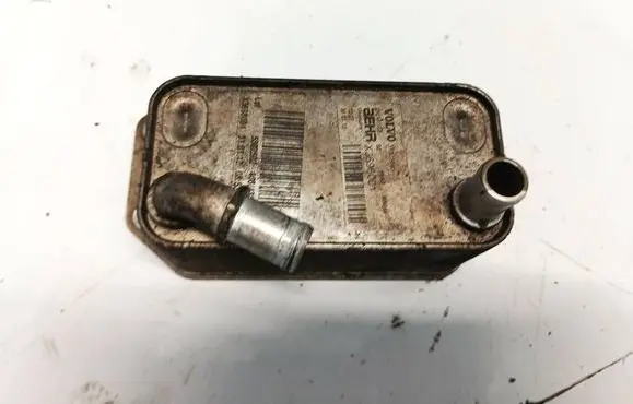 Engine oil radiator