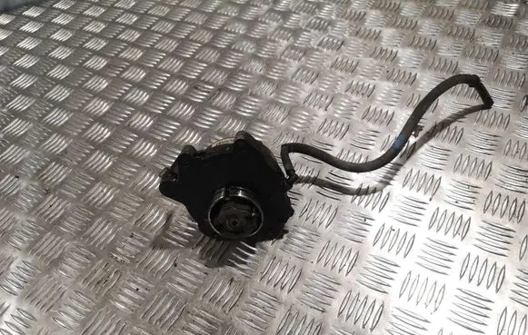 Opel Insignia A Vacuum pump 55205446