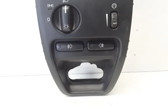 Volvo XC90 Light switch 30739302