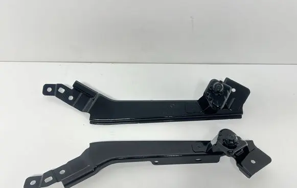 Renault Scenic E-Tech V Front bumper mounting bracket 625F19567R