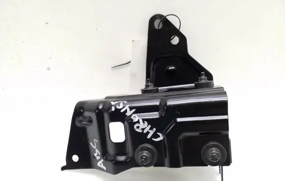Nissan Qashqai ABS pump bracket 