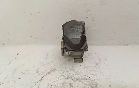 Volkswagen Tiguan Throttle valve 03L128063E A2C53338105