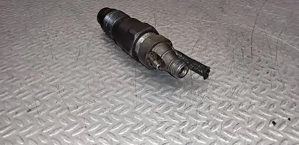 BMW 5 E39 Fuel injector KCA21S71