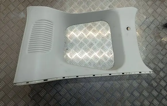 Ford Turneo Courier Foot area side trim Et76k31010