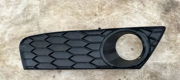 Honda Civic IX Front fog light trim/grill 71104TV0