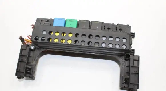 Mercedes-Benz B W245 Fuse box set 1695450001