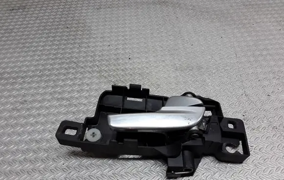 Rear door interior handle