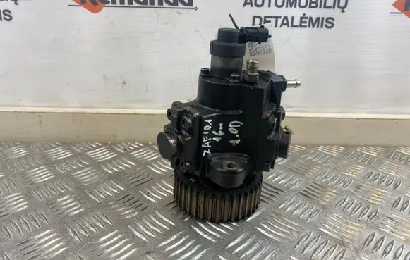 Opel Zafira C Fuel injection high pressure pump 0445010193 55571005