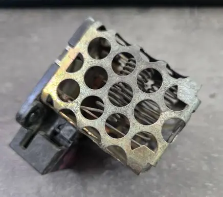 Mercedes-Benz E W124 Heater blower motor/fan resistor