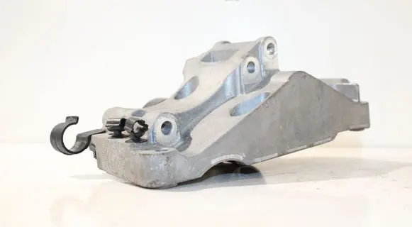 BMW X3 F25 Generator/alternator bracket 7619250