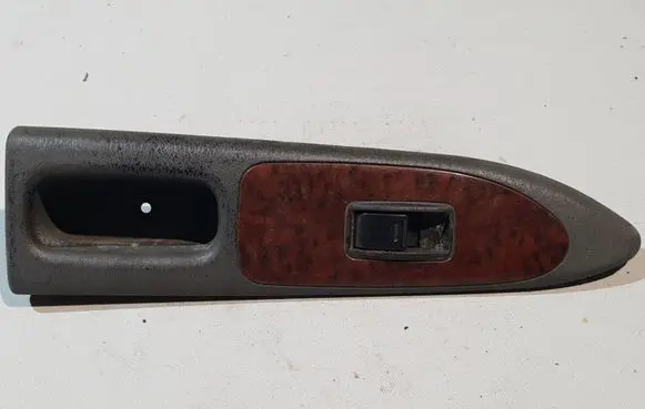 Toyota Avensis T220 Electric window control switch 7423105070